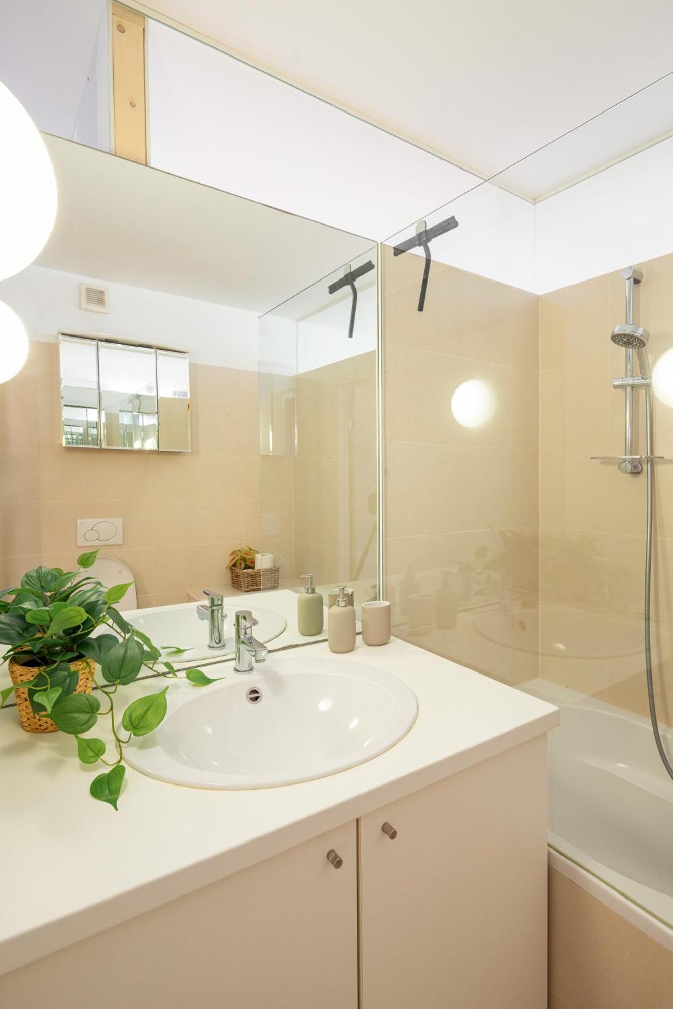 Gemuetliches, Ruhiges Apartment - 90M2 Mit Garten Und Terrasse Wien Eksteriør bilde